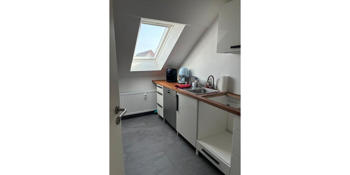 Dachgeschoßwohnung Seelze - 2.5 Zimmer, 72 m&sup2;, 930&euro; | Angebot:25405109