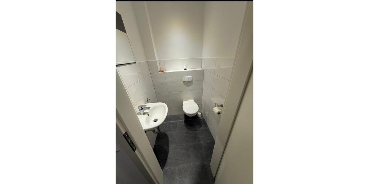 Etagenwohnung Hannover Herrenhausen-Stöcken - 3 Zimmer, 100 m&sup2;, 1.200&euro; | Angebot:25830114