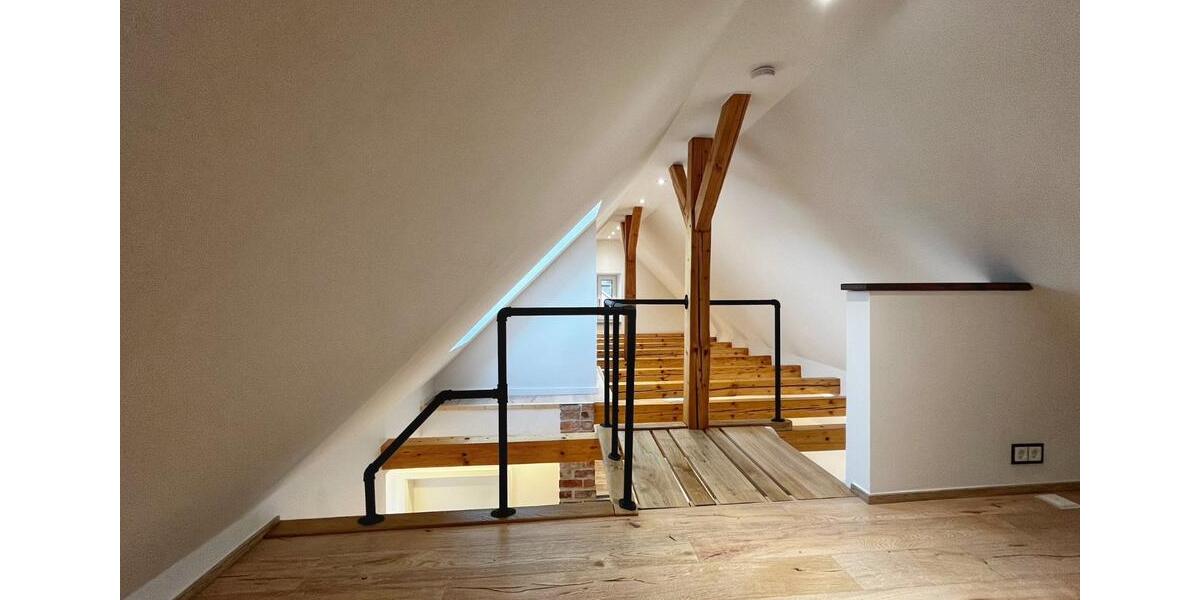 Dachgeschoßwohnung Isernhagen - 2 Zimmer, 88 m&sup2;, 1.280&euro; | Angebot:25658703