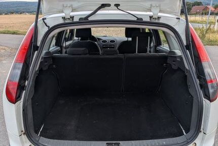 Ford Focus 323.185 km 1.500 &euro; Barsinghausen 30890