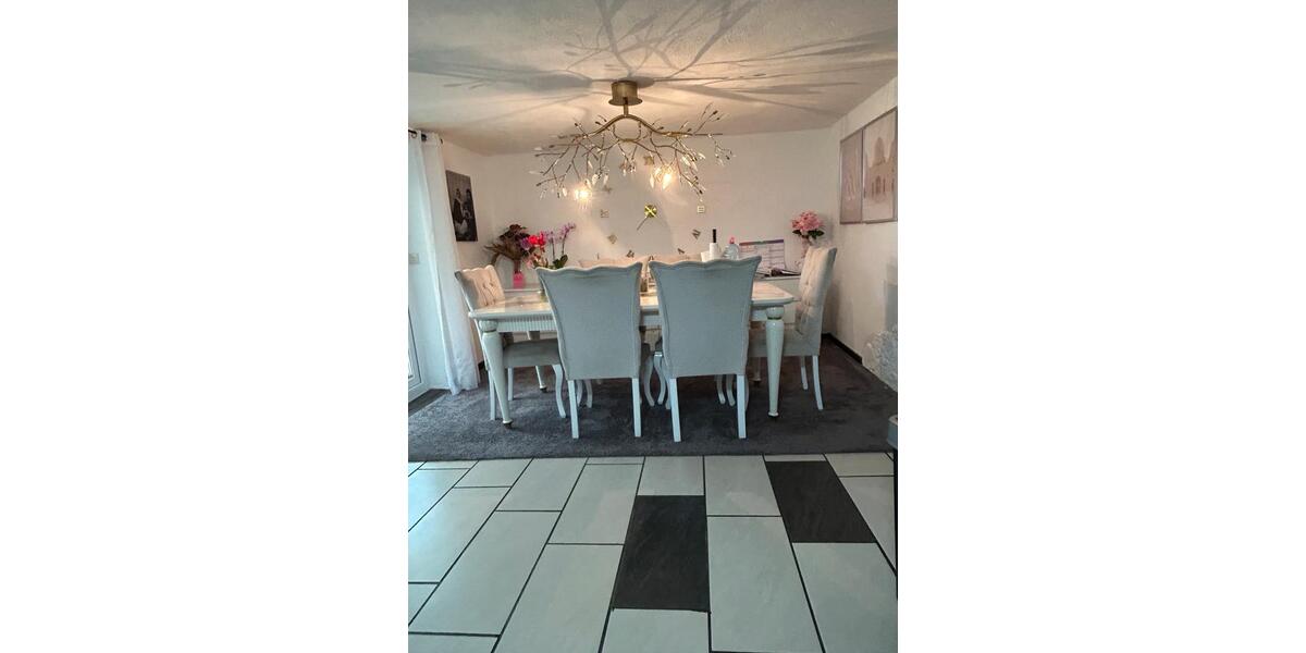 Einfamilienhaus Lauenau - 5 Zimmer, 200 m&sup2;, 1.400&euro; | Angebot:26422532