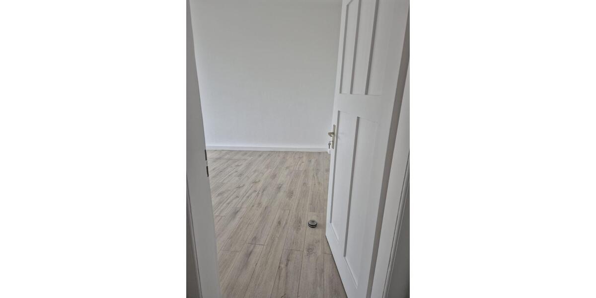 Etagenwohnung Langenhagen Brink - 3 Zimmer, 97 m&sup2;, 1.200&euro; | Angebot:25539911