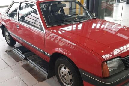 Opel Ascona 200.000 km 4.250 &euro; Lehrte 31275