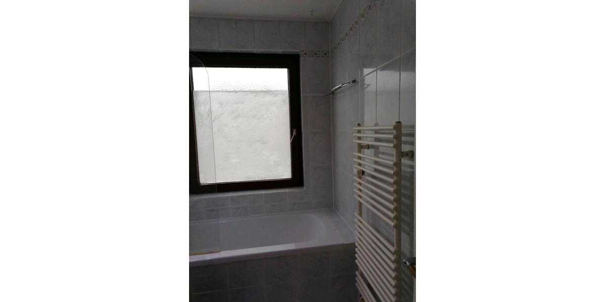 Etagenwohnung Pattensen - 3 Zimmer, 80 m&sup2;, 1.300&euro; | Angebot:25165140