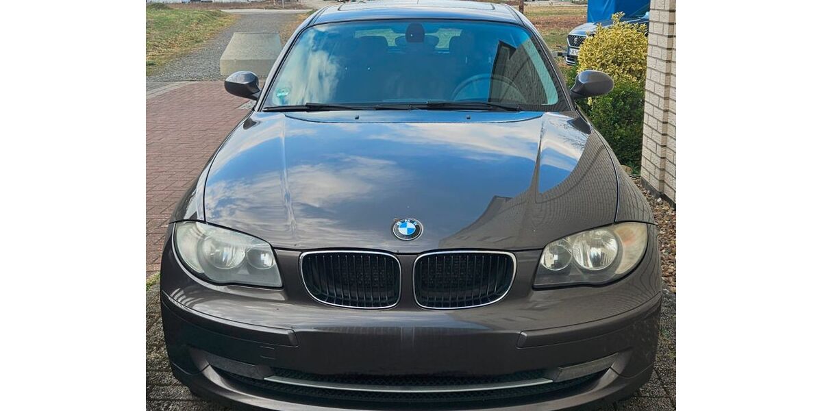BMW 118 275.000 km 2.499 &euro; Wedemark 30900