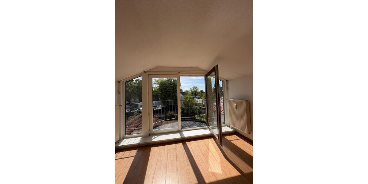 Dachgeschoßwohnung Hannover Bothfeld-Vahrenheide - 2 Zimmer, 50 m&sup2;, 700&euro; | Angebot:26417412