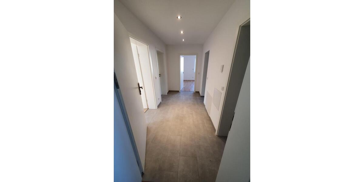 Etagenwohnung Hannover Vahrenwald-List - 3 Zimmer, 82 m&sup2;, 1.310&euro; | Angebot:25823924