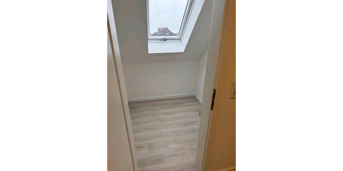 Dachgeschoßwohnung Hannover Vahrenwald-List - 2 Zimmer, 30 m&sup2;, 800&euro; | Angebot:25216419