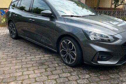 Ford Focus 125.000 km 10.400 &euro; Sarstedt 31157