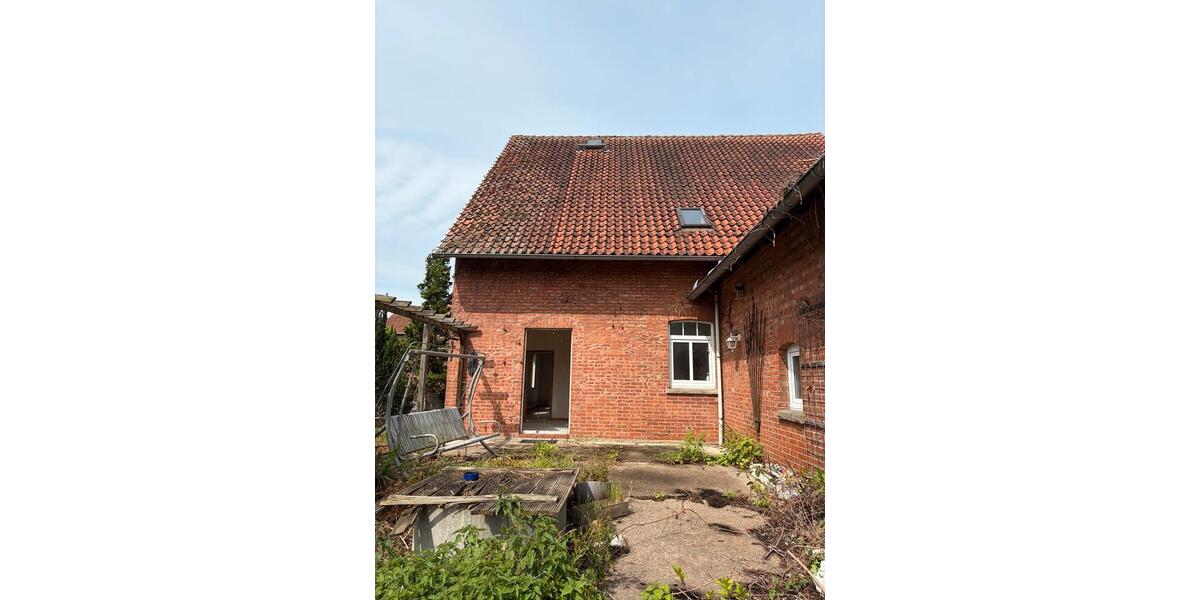 Einfamilienhaus Nordsehl - 8 Zimmer, 180 m&sup2;, 188.000&euro; | Angebot:26987998