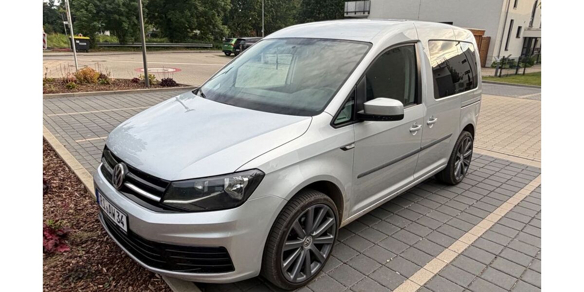 VW Caddy 220.000 km 12.499 &euro; Hagenburg 31558