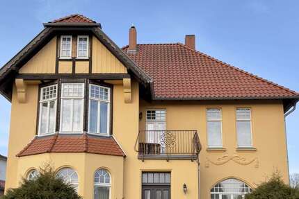 Haus Lehrte - 8 Zimmer, 216 m&sup2;, 1.090.000&euro; | Angebot:25452765