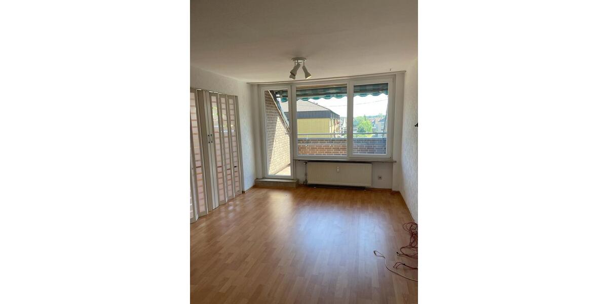 Dachgeschoßwohnung Garbsen Berenbostel - 2.5 Zimmer, 70 m&sup2;, 650&euro; | Angebot:25794493