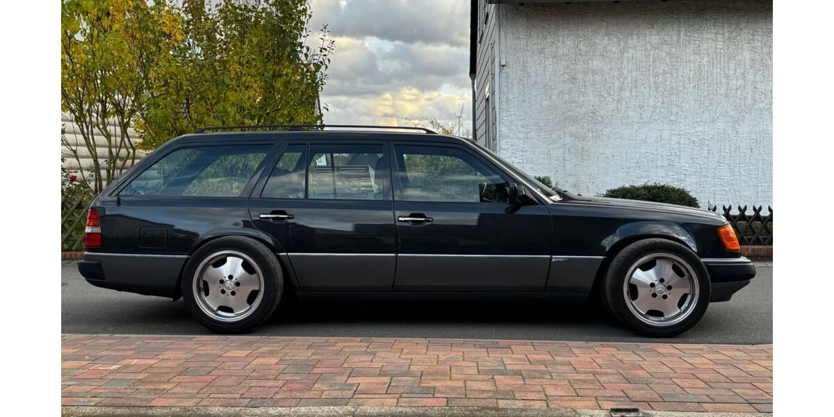 Mercedes-Benz E 300 168.221 km 16.500 &euro; Springe 31832