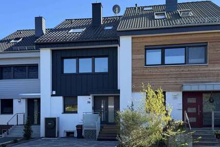 Haus Burgdorf - 4 Zimmer, 145 m&sup2;, 1.900&euro; | Angebot:26435952