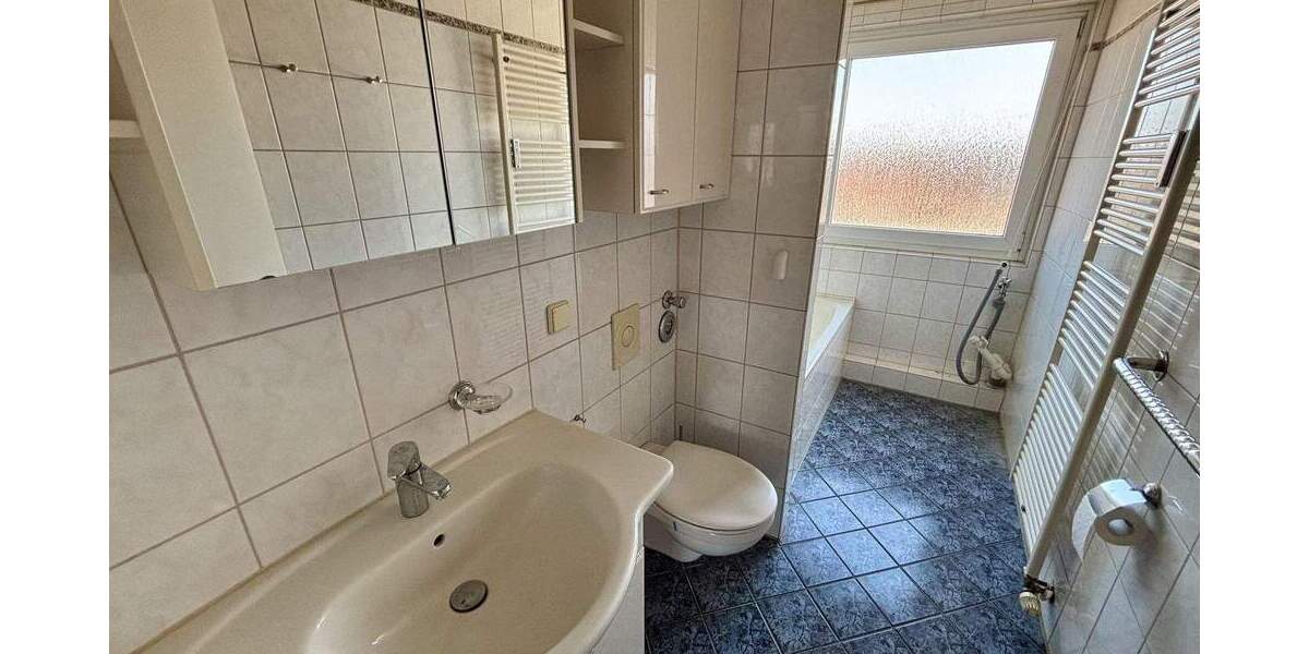 Etagenwohnung Isernhagen Altwarmbüchen - 3 Zimmer, 84 m&sup2;, 195.000&euro; | Angebot:25671363