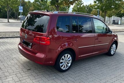 VW Touran 156.000 km 8.450 &euro; Pattensen 30982