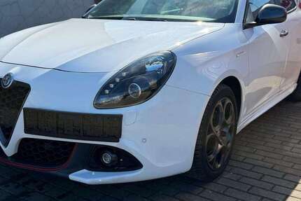 Alfa Romeo Giulietta 105.000 km 11.800 &euro; Garbsen 30827