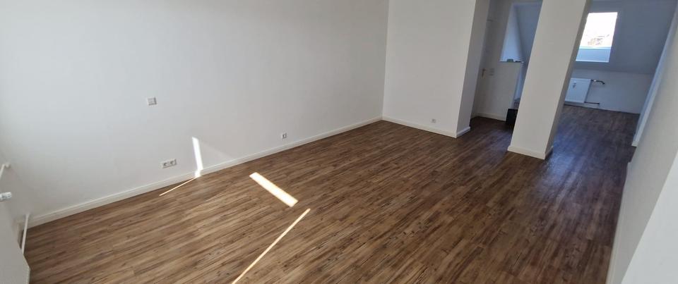 Dachgeschoßwohnung Hannover Buchholz-Kleefeld - 2.5 Zimmer, 56 m&sup2;, 159.000&euro; | Angebot:27489376