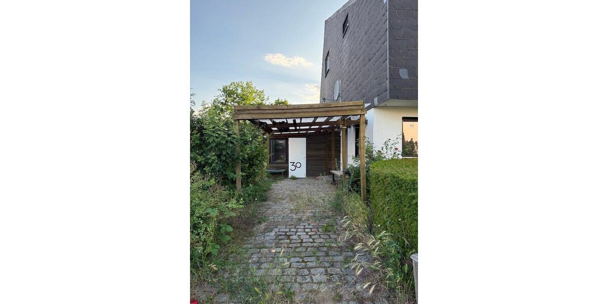 Reihenhaus Laatzen - 6 Zimmer, 166 m&sup2;, 540.000&euro; | Angebot:27183566