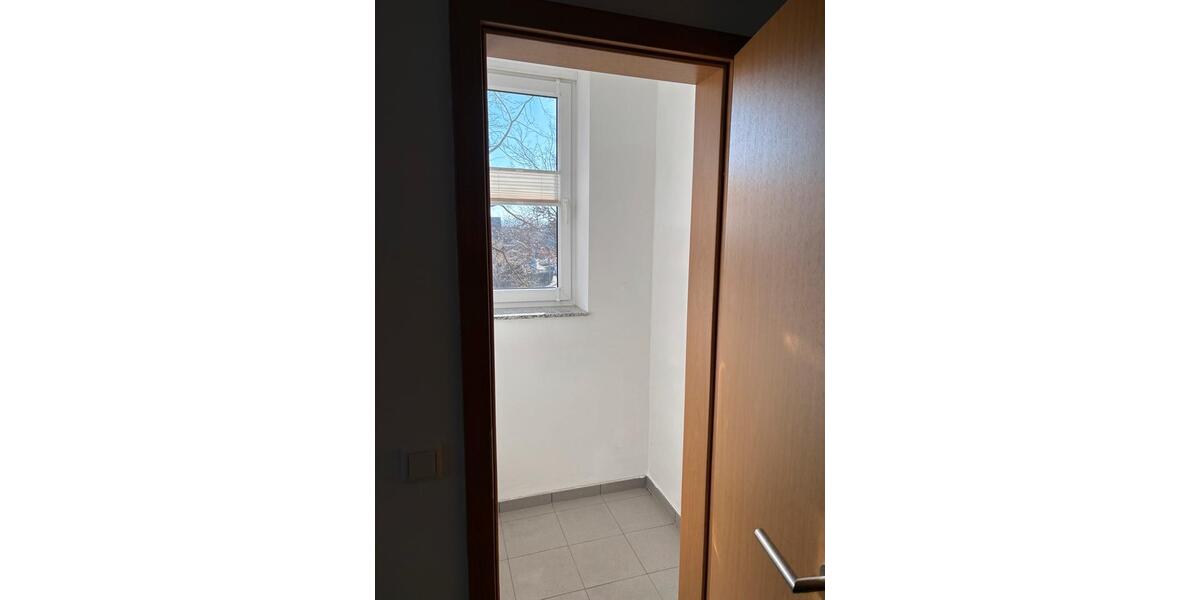 Etagenwohnung Gehrden - 3 Zimmer, 87 m&sup2;, 1.115&euro; | Angebot:25547959