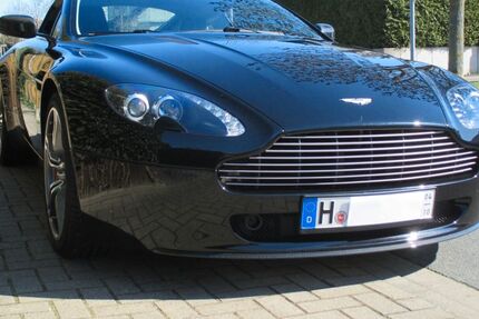Aston Martin V8 Vantage 39.679 km 57.990 &euro; Hannover 30559