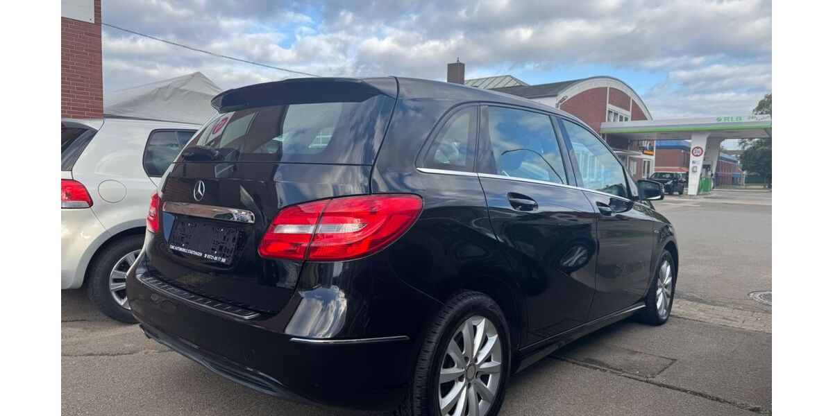 Mercedes-Benz B 180 112.000 km 8.990 &euro; Stadthagen 31655