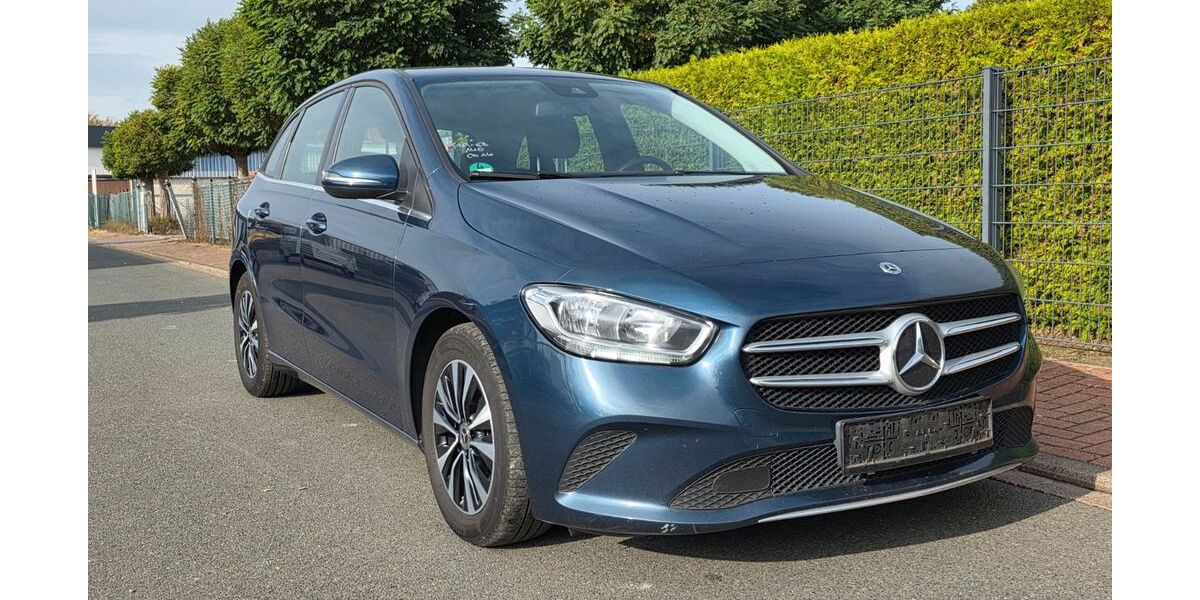 Mercedes-Benz B 180 255.365 km 10.810 &euro; Garbsen 30827
