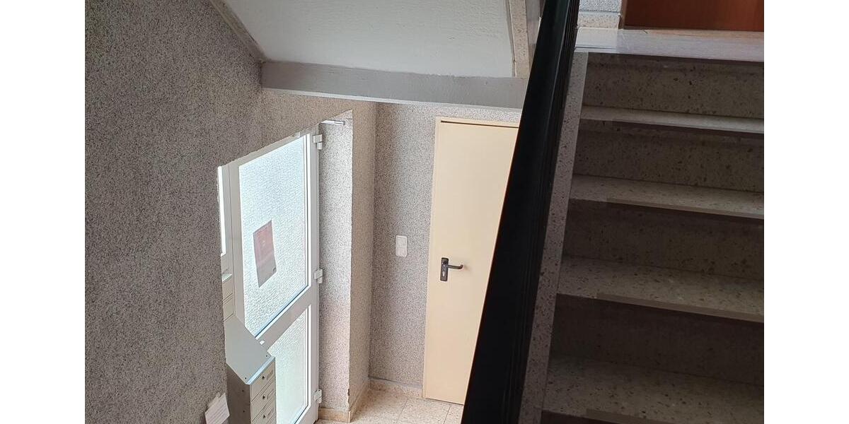 Etagenwohnung Seelze - 3.5 Zimmer, 91 m&sup2;, 250.000&euro; | Angebot:25887423