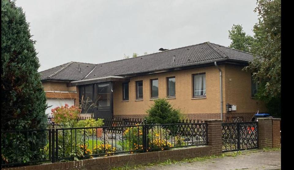 Bungalow Laatzen - 10 Zimmer, 500 m&sup2;, 1.000.000&euro; | Angebot:25178386