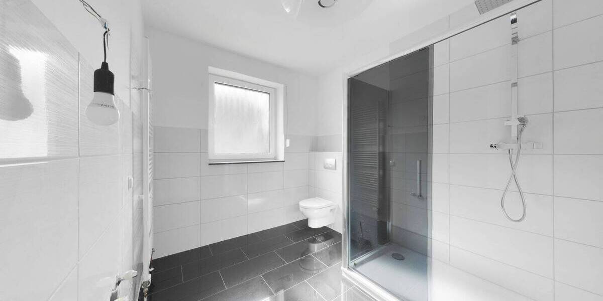 Mehrfamilienhaus, Wohnhaus Neustadt Poggenhagen - 9 Zimmer, 290 m&sup2;, 439.000&euro; | Angebot:26435877