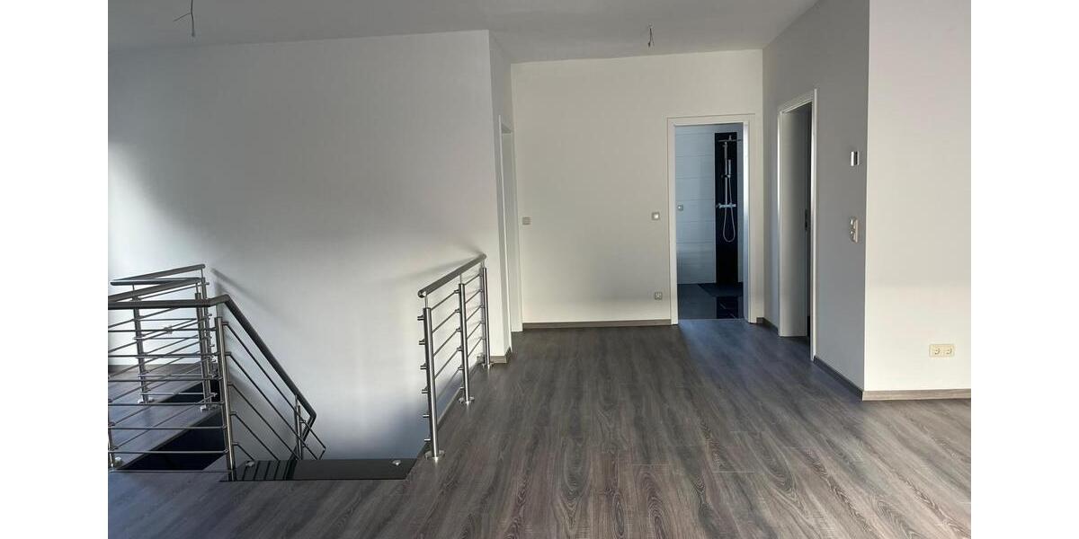 Terrassenwohnung Laatzen - 3 Zimmer, 118 m&sup2;, 1.750&euro; | Angebot:24863334