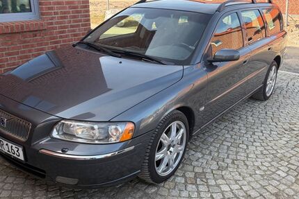 Volvo V70 306.000 km 4.900 &euro; Wedemark 30900