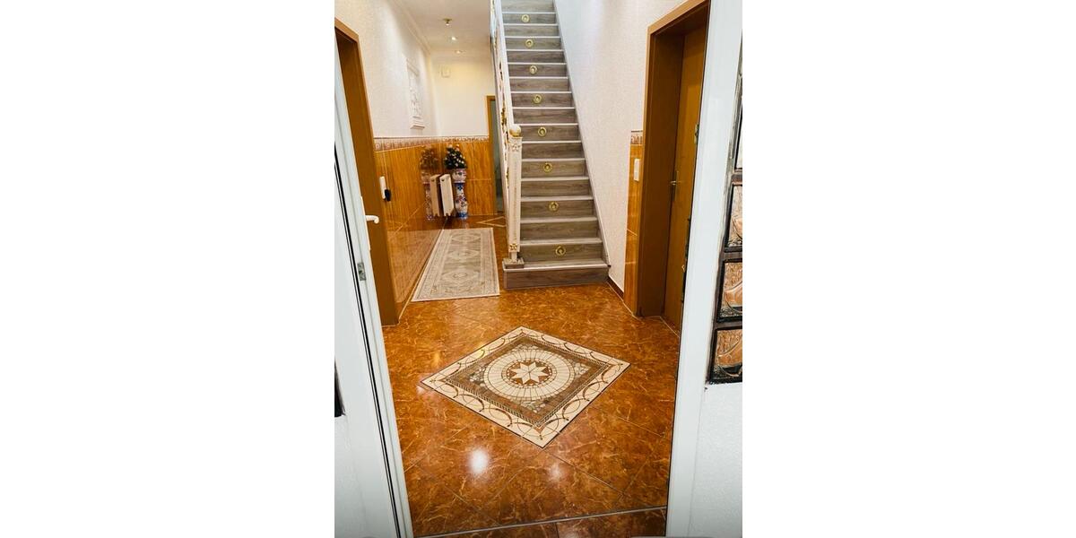 Einfamilienhaus Stadthagen - 7 Zimmer, 190 m&sup2;, 295.000&euro; | Angebot:24537141