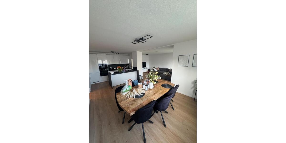 Etagenwohnung Hannover Ricklingen - 4 Zimmer, 110 m&sup2;, 330.000&euro; | Angebot:26058977