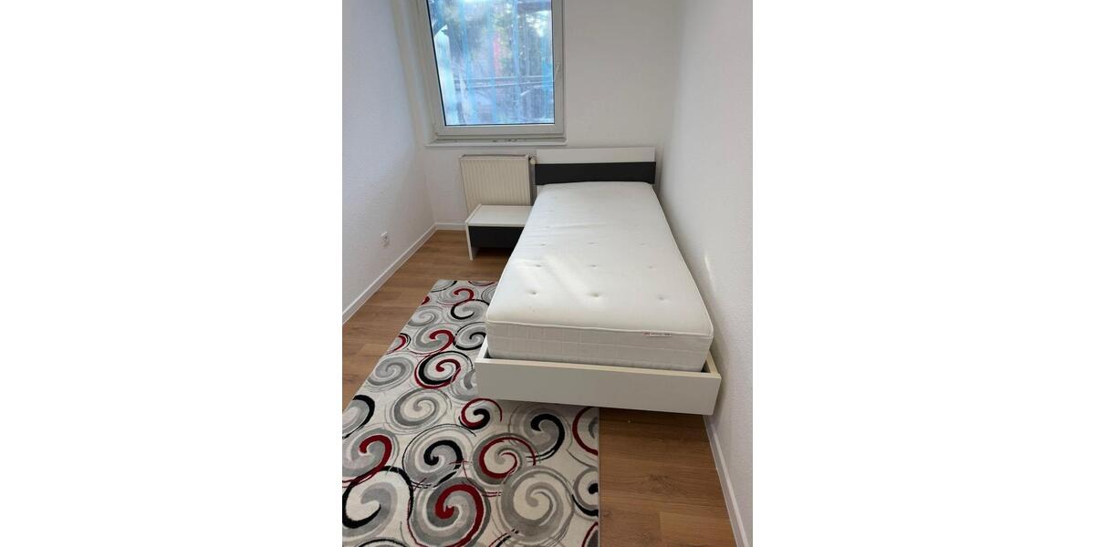 Erdgeschoßwohnung Hannover Ahlem-Badenstedt-Davenstedt - 2 Zimmer, 45 m&sup2;, 1.000&euro; | Angebot:25645477