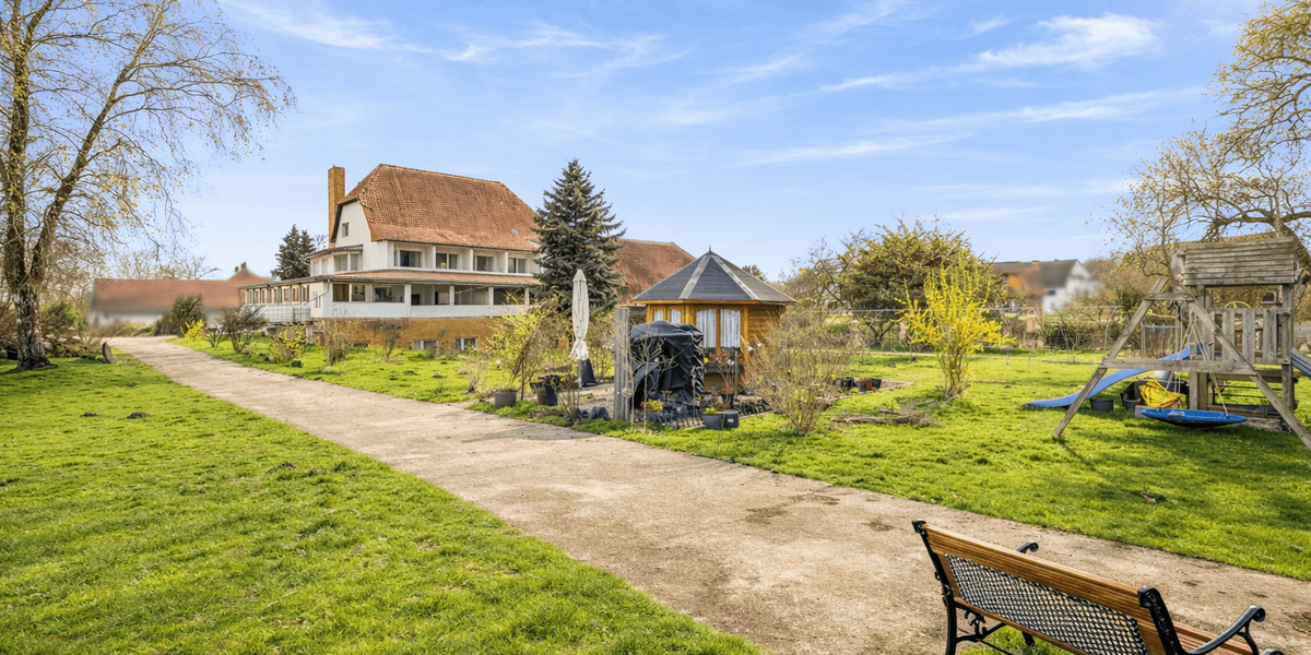 Etagenwohnung Lauenau - 2 Zimmer, 2.000 m&sup2;, 2.250&euro; | Angebot:25896318