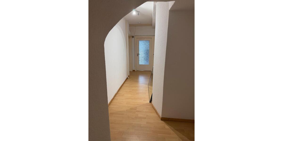 Dachgeschoßwohnung Burgwedel - 3 Zimmer, 85 m&sup2;, 1.200&euro; | Angebot:25805413