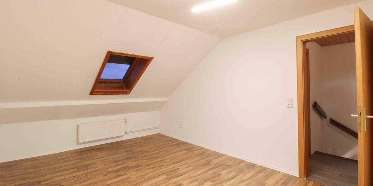 Reihenmittelhaus Springe Bennigsen - 6 Zimmer, 110 m&sup2;, 229.000&euro; | Angebot:25942135