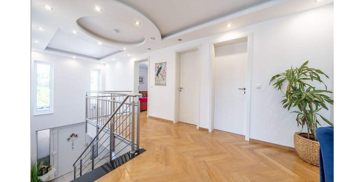 Einfamilienhaus Hannover / Isernhagen-Süd Isernhagen-Süd - 6 Zimmer, 242 m&sup2;, 2.050.000&euro; | Angebot:25731240