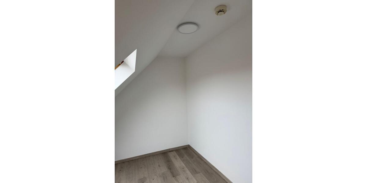 Dachgeschoßwohnung Rodenberg - 3 Zimmer, 56 m&sup2;, 495&euro; | Angebot:26689017