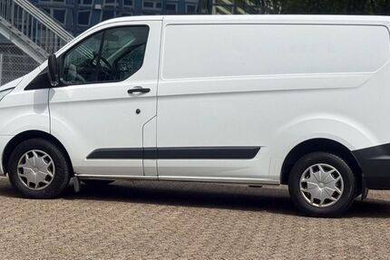Ford Transit Custom 156.800 km 8.600 &euro; Hannover 30179