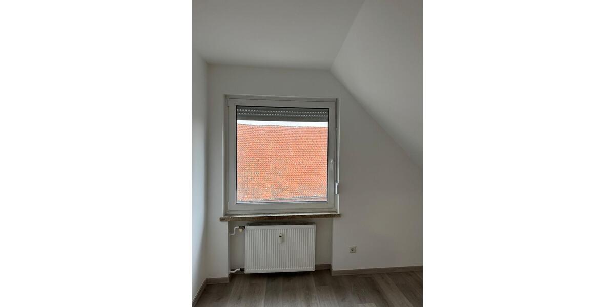 Dachgeschoßwohnung Rodenberg - 3 Zimmer, 56 m&sup2;, 495&euro; | Angebot:26689017