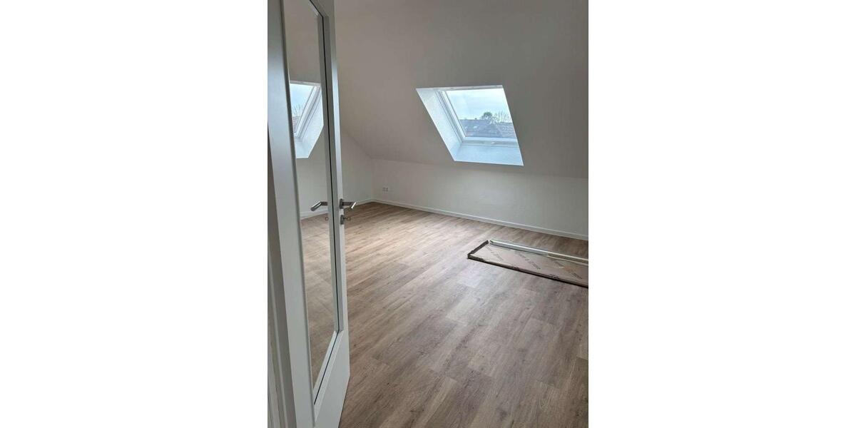 Dachgeschoßwohnung Neustadt am Rübenberge - 3 Zimmer, 90 m&sup2;, 895&euro; | Angebot:26632875