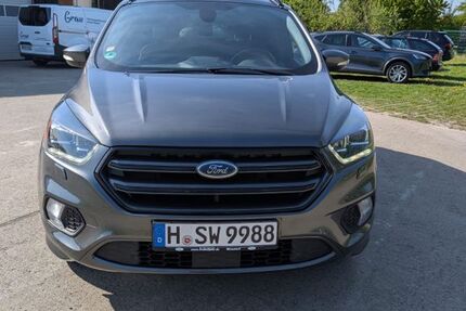 Ford Kuga 51.000 km 16.700 &euro; Neustadt 31535