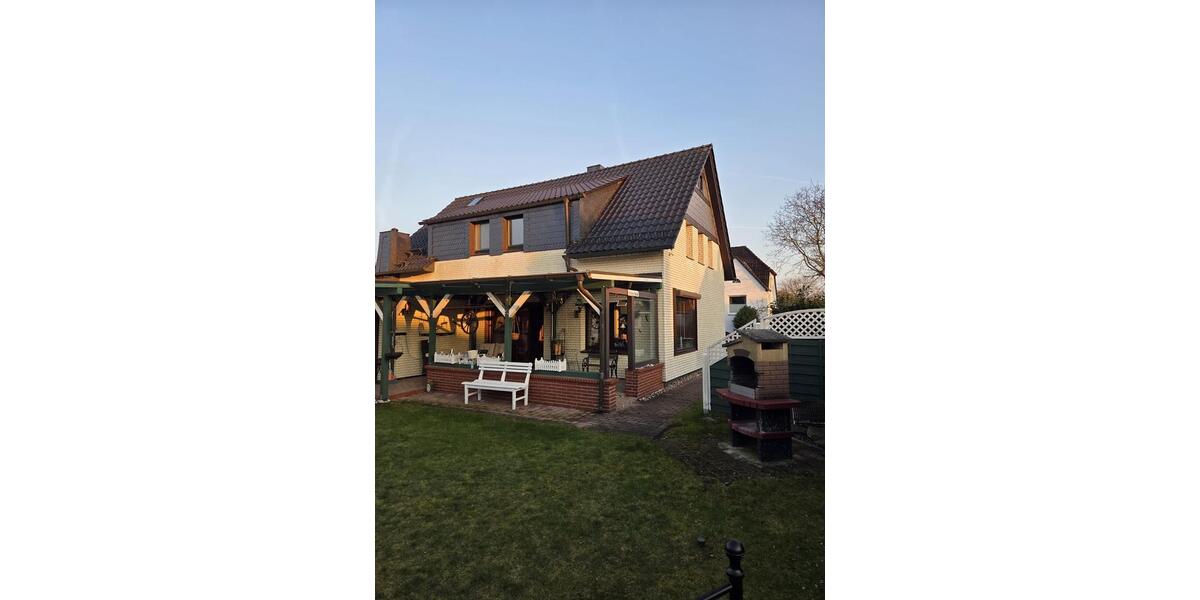 Einfamilienhaus Hannover Bothfeld-Vahrenheide - 6 Zimmer, 190 m&sup2;, 2.300&euro; | Angebot:25856106