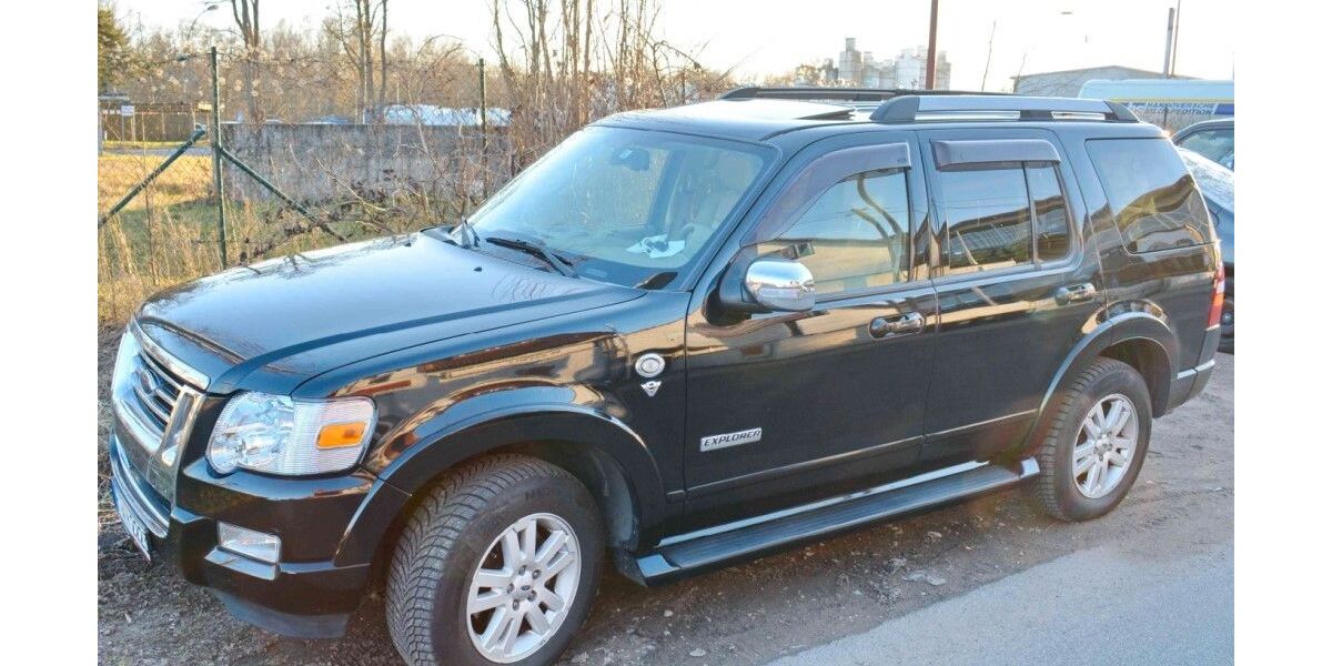 Ford Explorer 150.000 km 9.750 &euro; Seelze 30926