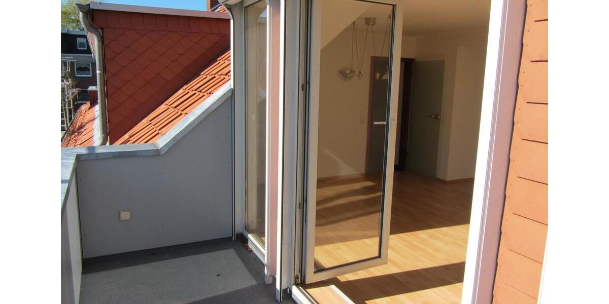 Dachgeschoßwohnung Hannover Buchholz-Kleefeld - 2 Zimmer, 67 m&sup2;, 170.000&euro; | Angebot:27463558