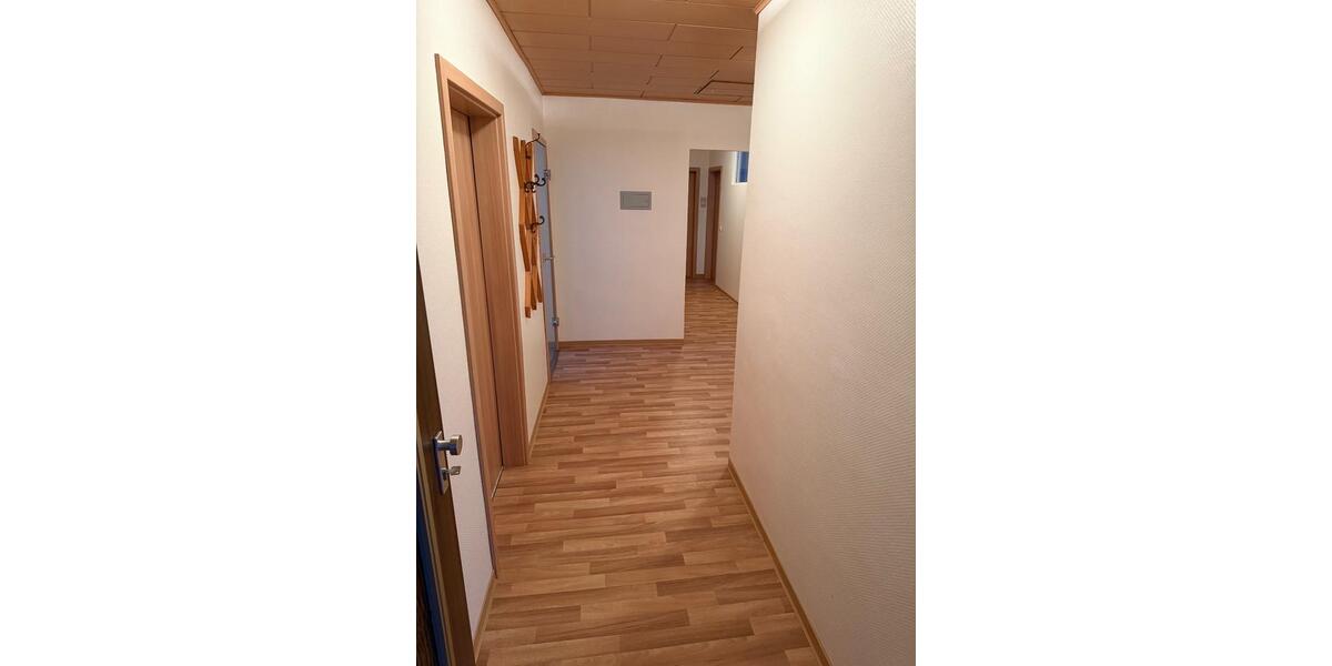 Dachgeschoßwohnung Neustadt am Rübenberge - 4 Zimmer, 96 m&sup2;, 197.000&euro; | Angebot:25232976