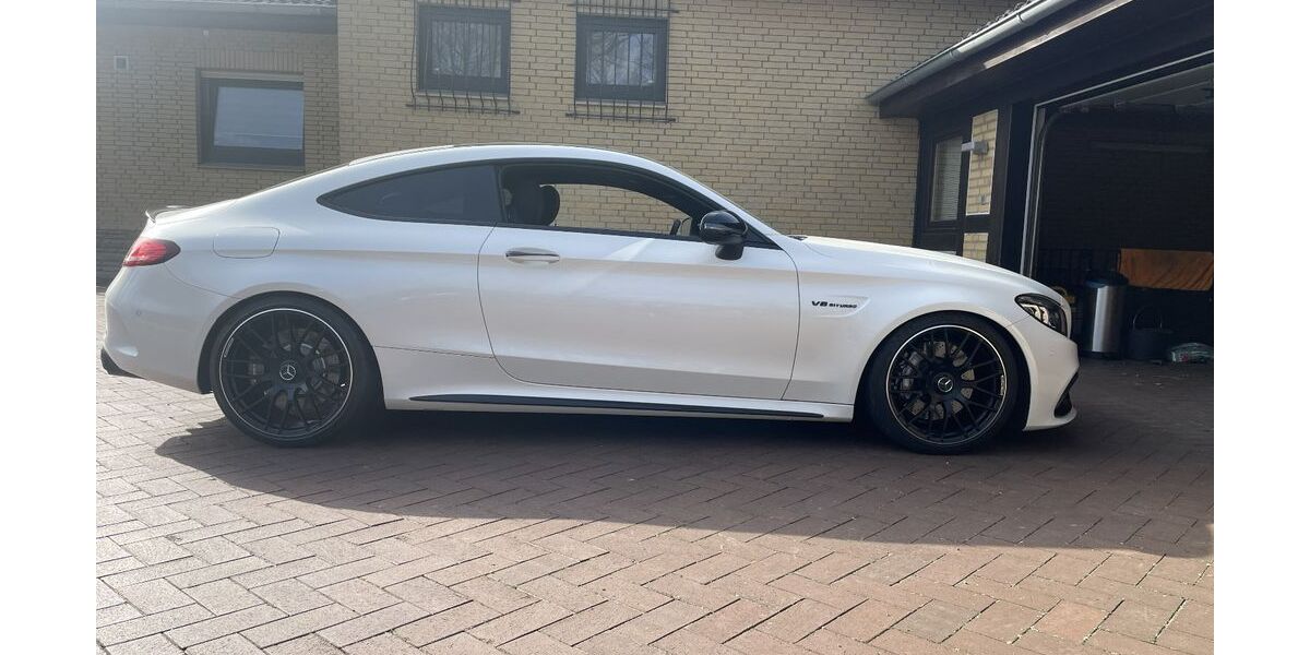 Mercedes-Benz C 63 AMG 46.900 km 63.900 &euro; Hannover 30455